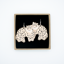 Lataa kuva Galleria-katseluun, PAIKU DESIGN | LUMILEOPARDI-korvakorut